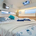 Luxury Catamaran Lagoon 42, Ac & Gn