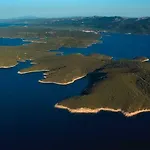 Πλωτό κατάλυμα Luxury Catamaran Lagoon 42, Ac & Gn