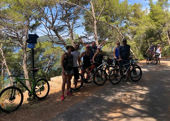 Πλωτό κατάλυμα Luxury Catamaran Lagoon 42, Ac & Gn