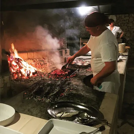 Botel Luxury Catamaran Lagoon 42, Ac & Gn