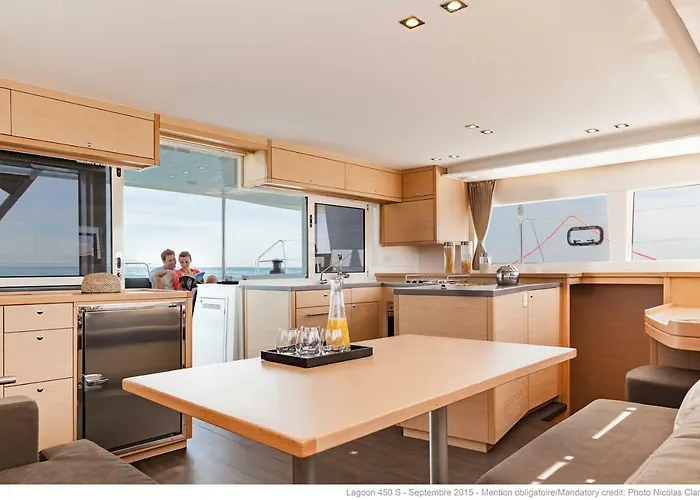 Ботель Luxury Catamaran Lagoon 42, Ac & Gn