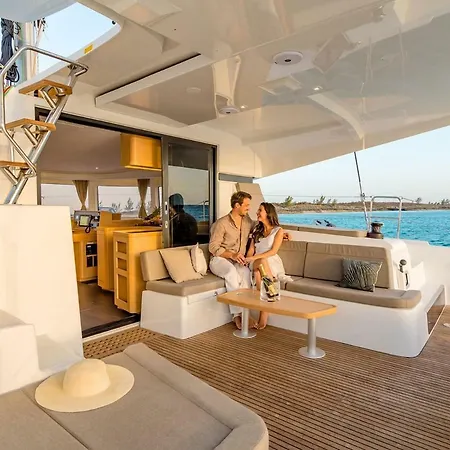 Luxury Catamaran Lagoon 42, Ac & Gn *